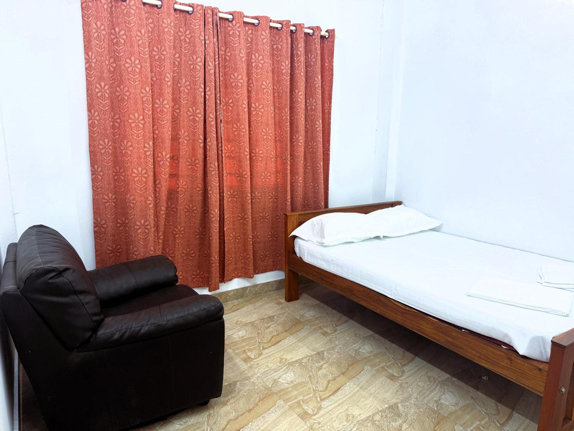 Vcs Apartments Parassinikadavu Parassinikkadavu Ngoại thất bức ảnh